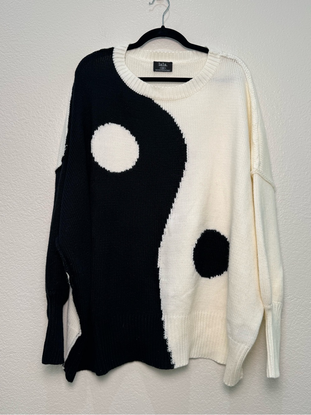 Dressed in LALA Yin Yang Oversize Sweater L XL Black White Slouchy Knit